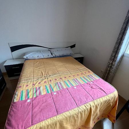 Apartamento habitación matrimonial en piso compartido en el centro de Madrid Exterior foto